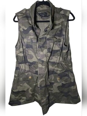 Love Tree Camo Utility Vest EUC Cargo Military Style Large